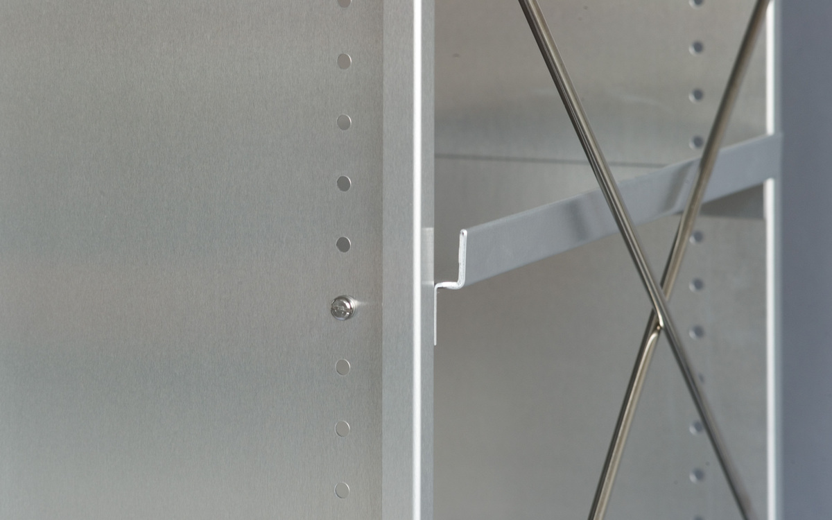13_alu-regal-detail-02_8a60452b.jpg
